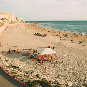 no-5-cadiz.hotelsincadiz.net/